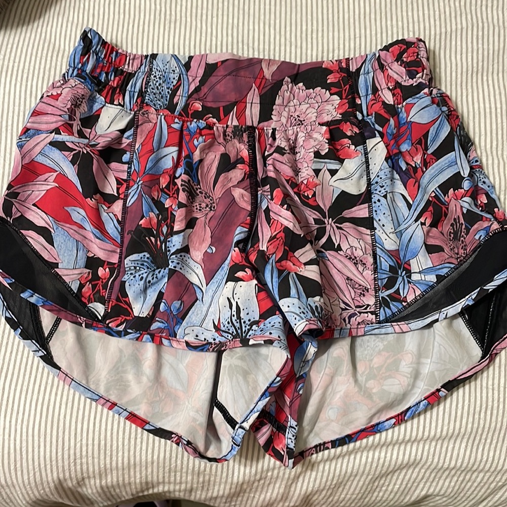 Lululemon Hotty Hot Shorts, 4